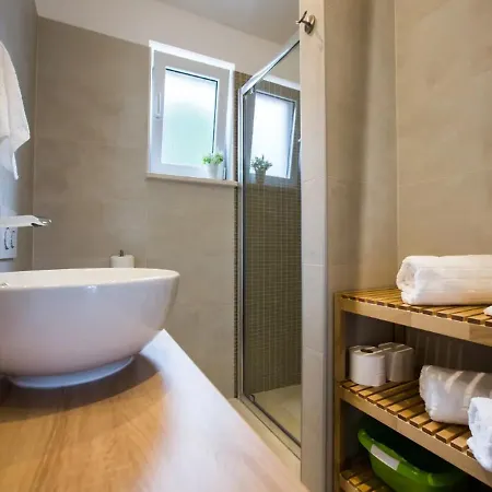 Maris Apartman